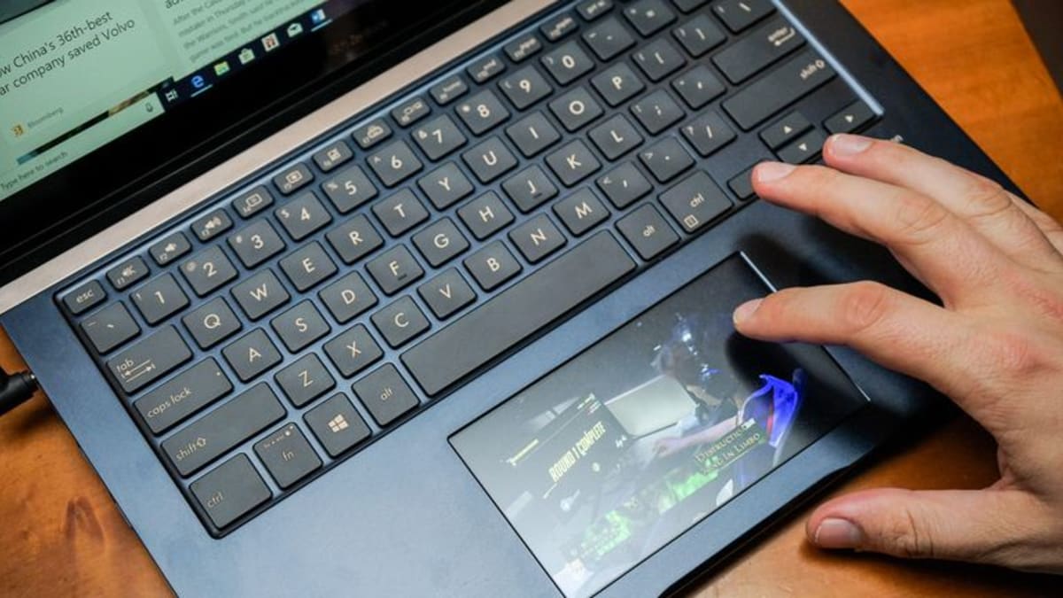 Asus ZenBook Pro bude mít speciální touchpad, který poslouží taky jako druhá dotyková obrazovka.