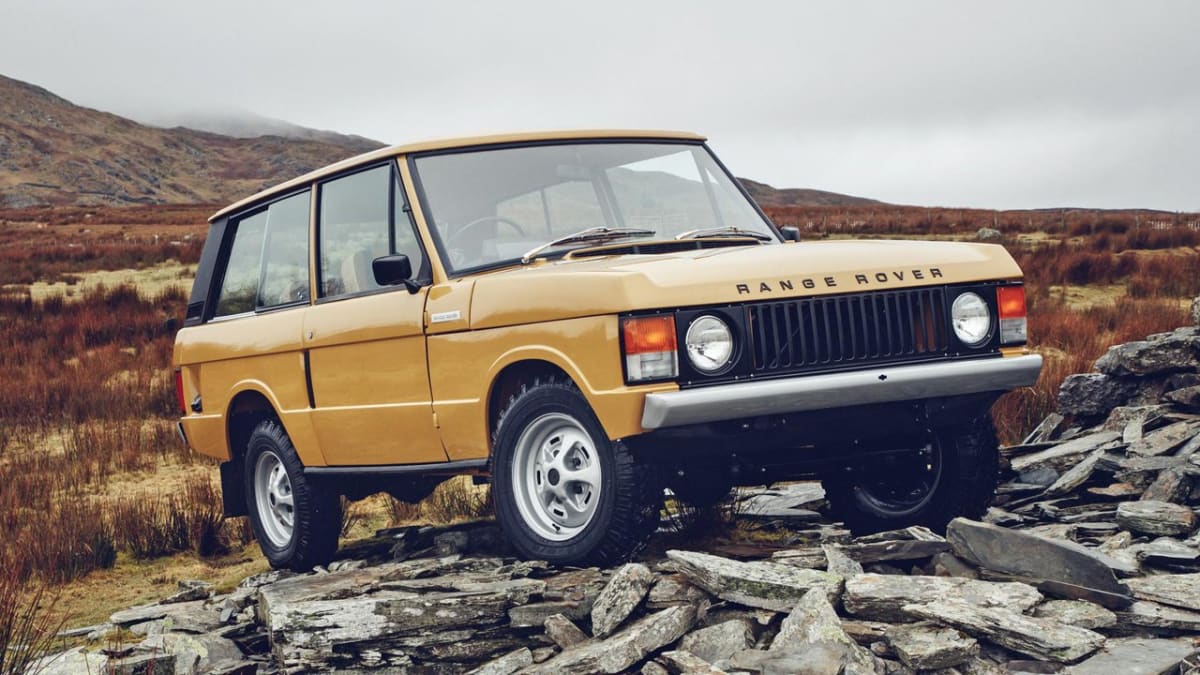 Range Rover Reborn z dílny Land Rover Classic.