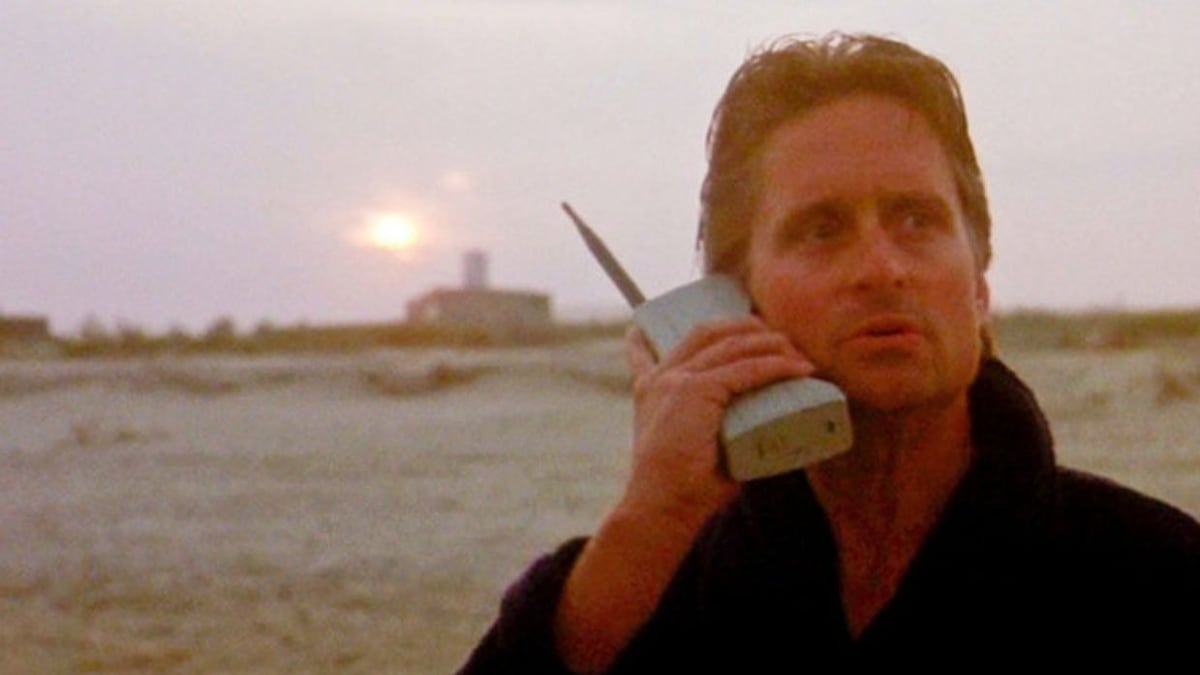 První mobil Motorola DynaTAC si zahrál taky ve filmu Wall Street (1987) s Michaelem Douglasem