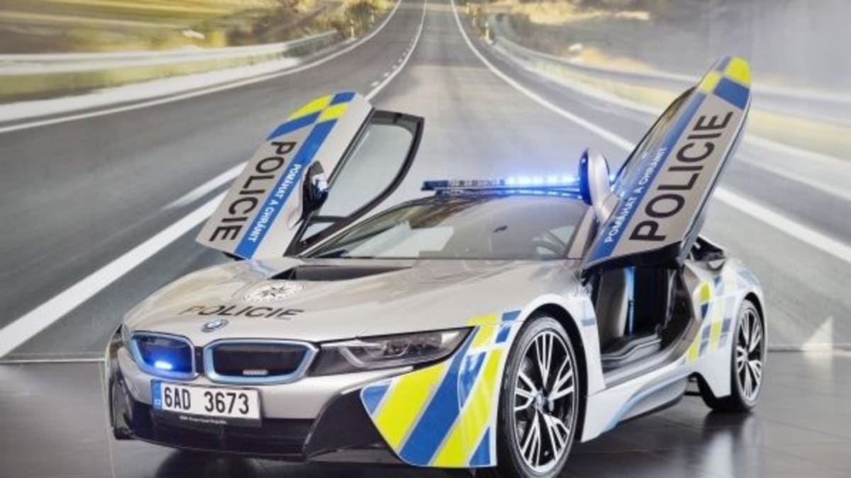 BMW i8 pro Policii ČR