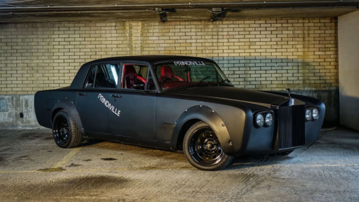 Rolls-Royce jako driftovací bestie