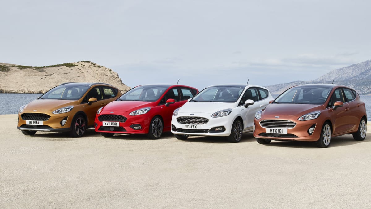 Čtyři varianty nového Fordu Fiesta.