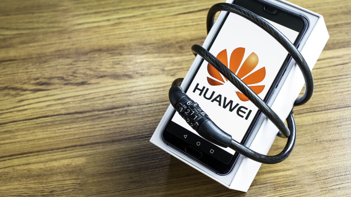 Huawei svazuje americká obchodní blokáda