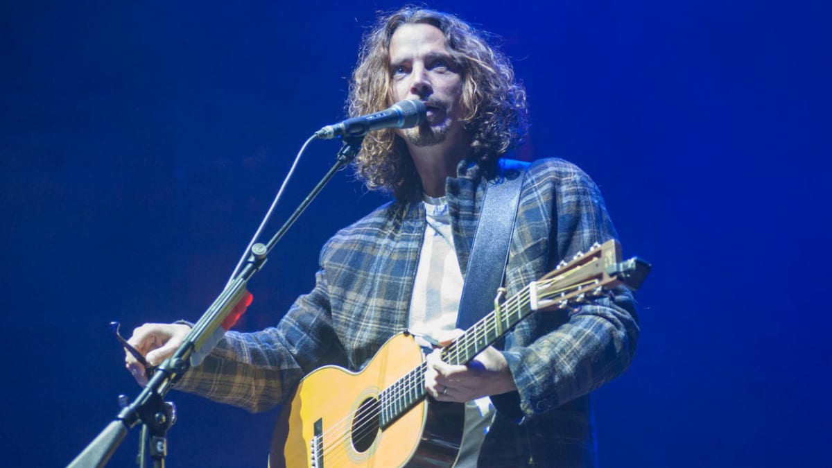Chris Cornell (52), zpěvák kapel Soundgarden a Audioslave náhle zemřel během turné v Detroitu.