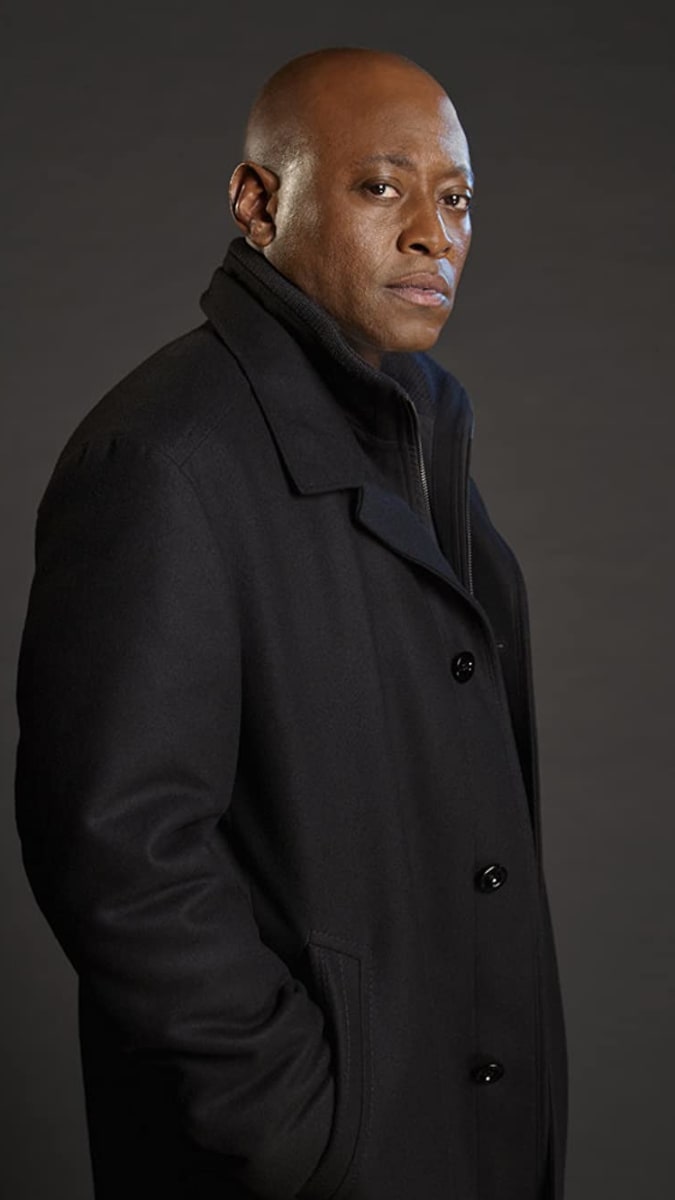 Isaac Johnson (Omar Epps)