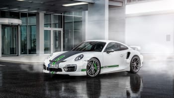 GALERIE: Slavný úpravce Porsche představil strhující kalendář