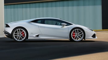 Usedněte za volant Lamborghini Huracán už dnes