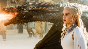 První fotky z nové Hry o trůny: Slavní předci Daenerys Targaryen se představují v Rodu draka