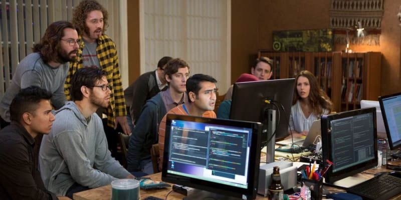 Silicon Valley: 3. série – Nahláškovaný sitcom o bandě programátorů, kteří neumí naložit se svými úspěchy