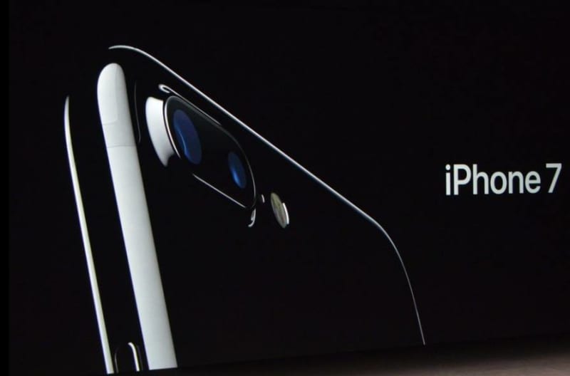 iPhone 7 se představil 4
