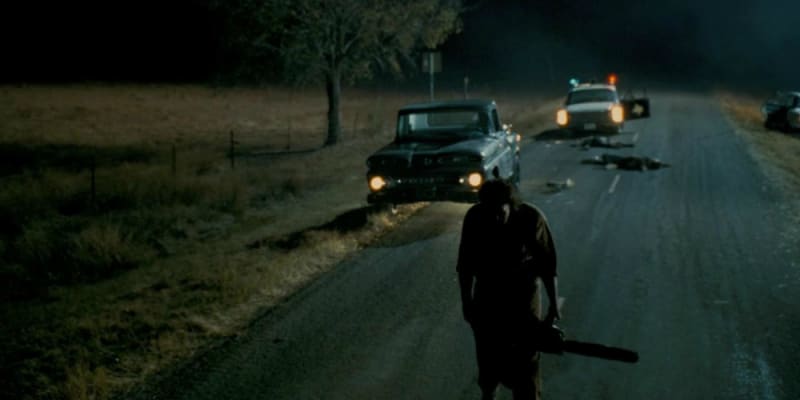 19) Texaský masakr motorovou pilou Počátek (2006) - Film předchází událostem originálu a vypráví o tom, jak se Thomas Hewitt stal nechvalně proslulým masovým vrahem!