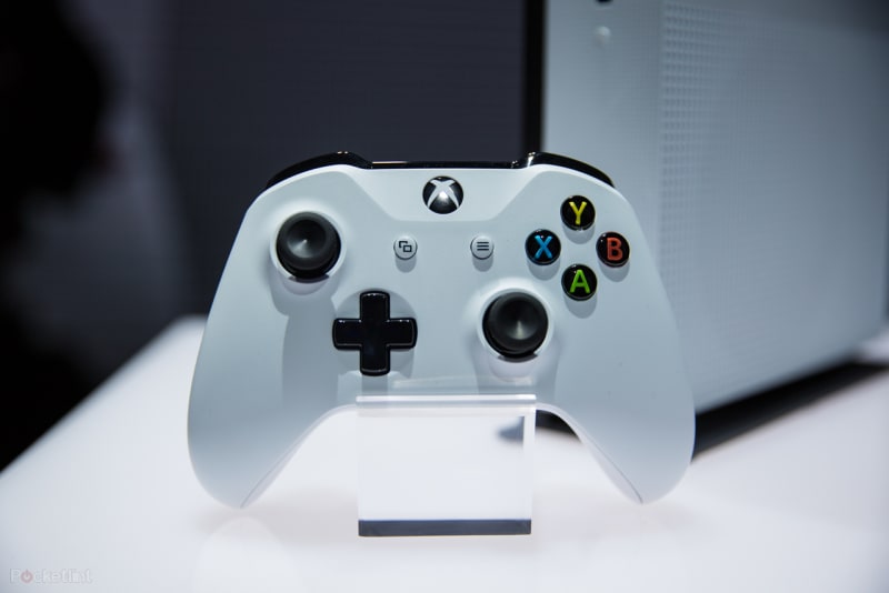 Mrkněte se na nový Xbox One S ze všech úhlů! 6