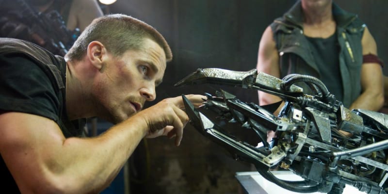 Christian Bale (Terminator Salvation) - Baleovi ujeli nervy poté, co během natáčení stěžejní scény plné emocí jeden z členů technického štábu vešel do scény a herci přerušil koncentraci. Následný slavný řev je dodnes přístupný na YouTube.