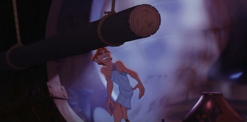 Herkules (1997) - Když Herkules poprvé vstoupí do kajuty Phila na lodi Argó, udeří se hlavou o stěžeň, což je přesně způsob, kterým zemřel kapitán lodi Iásón