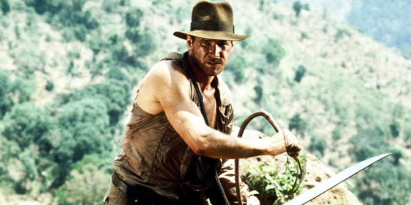 11) Indiana Jones a Chrám zkázy (1984) - Nečekaně drsná výprava do Indie se slavným doktorem Jonesem