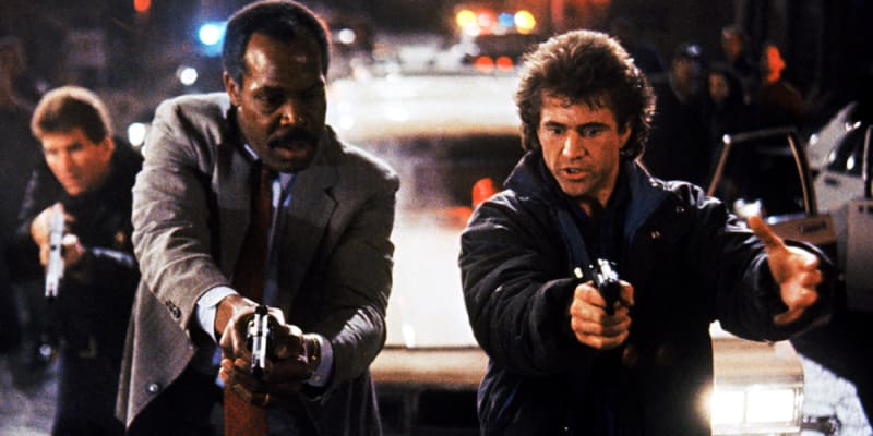 9) Smrtonosná zbraň 2 (1989) - Ještě drsnější a zábavnější návrat Riggse a Murtaugha