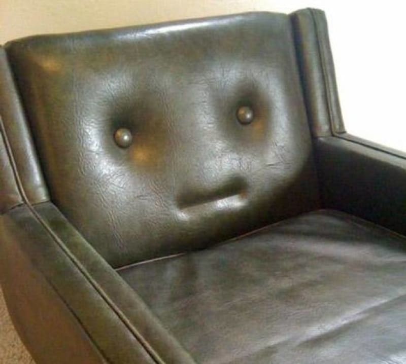 Tahle židle vás pohostí s velkou radostí
