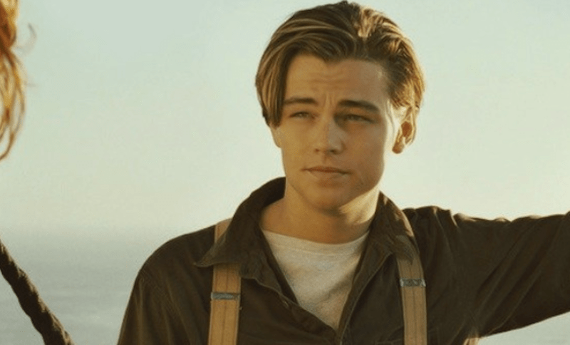 V jedné scéně Titanicu vypráví DiCapriova postava o jezeře, ke kterému jezdil se svým otcem. Jezero ale vzniklo teprvě pět let poté, co se Titanic potopil.