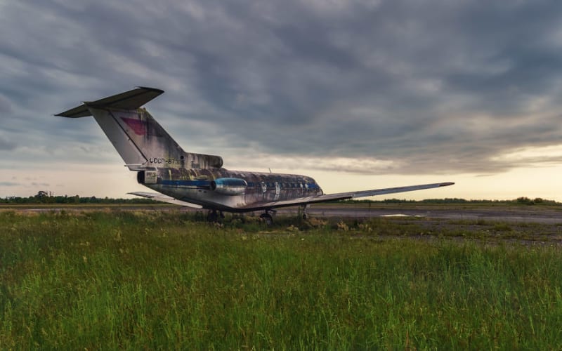 Bývalé soukromé letadlo bývalého gruzínského prezidenta Eduarda Ševardnadzeho na letišti v Suchumi