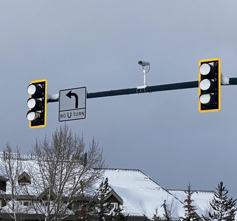 Když nemají semafory v severské zemi spodní výkroj, takhle to dopadá