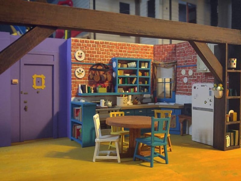 Miniatura kuchyně ze seriálu Přátelé 2