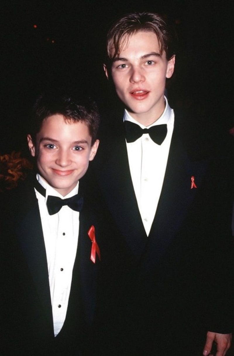 Třináctiletý Eliah Wood a dvacetiletý Leonardo DiCaprio na předávaní Oscarů (1994)