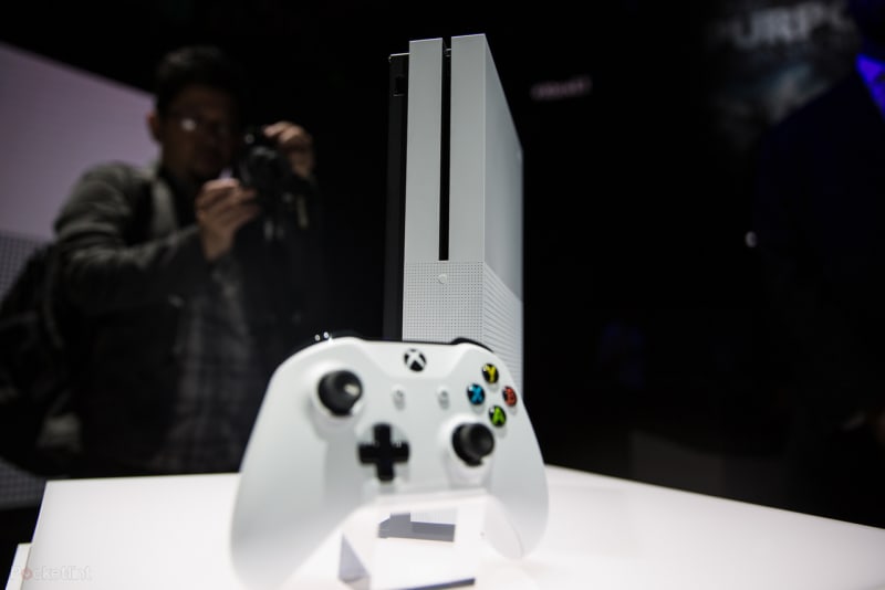 Mrkněte se na nový Xbox One S ze všech úhlů! 5