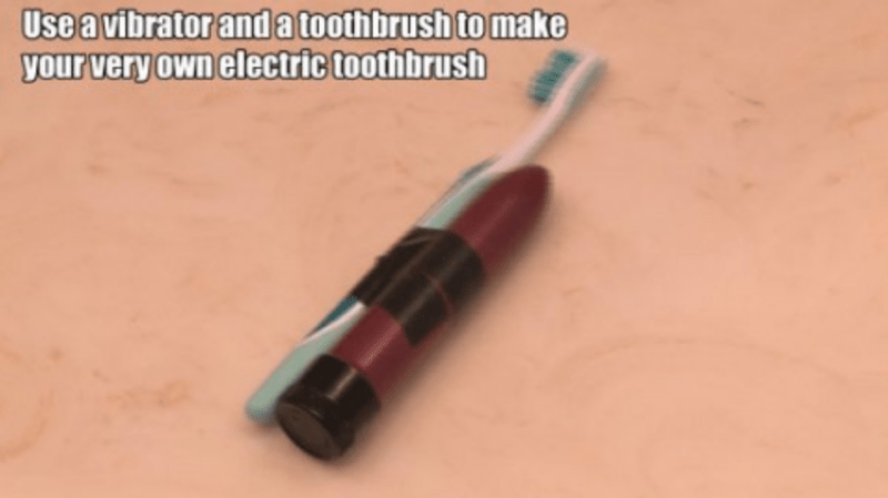 Vibrátor + kartáček = elektrický zubní kartáček!