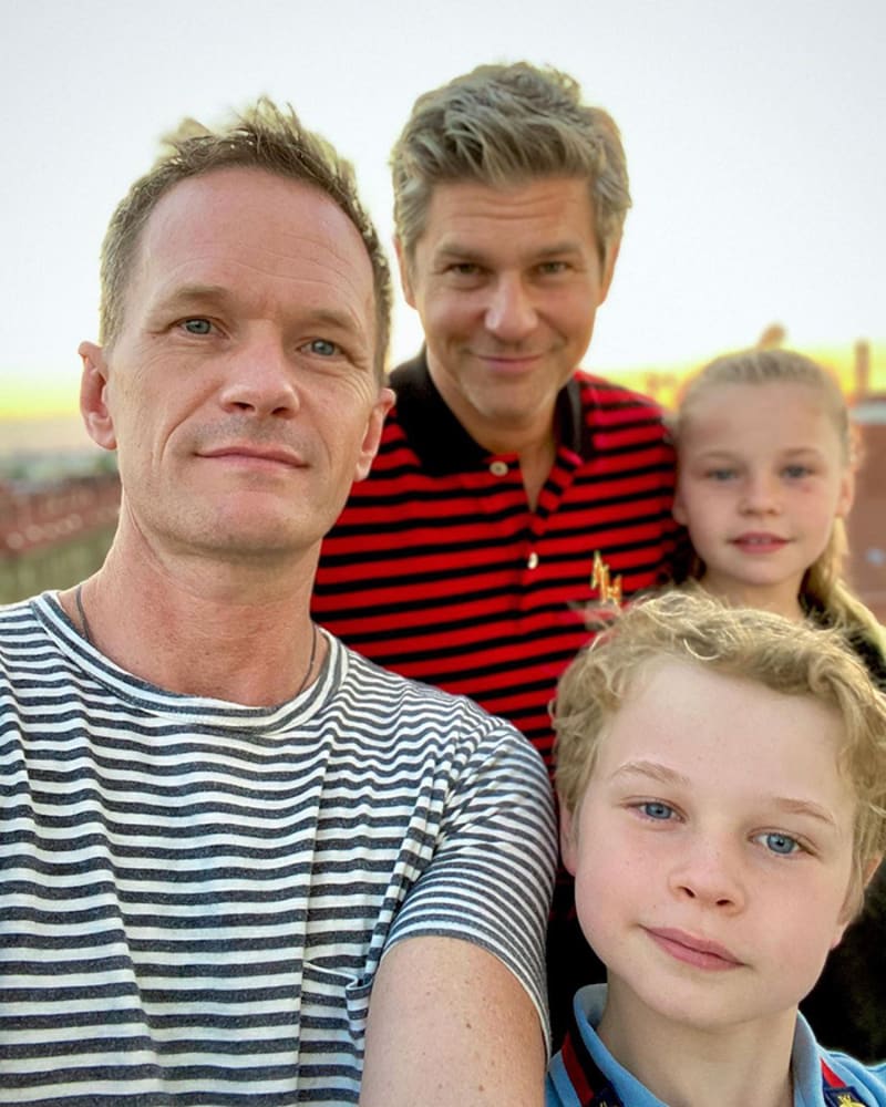 Neil Patrick Harris, jeho manžel David Burtka a jejich děti dvojčata Gideon a Harper