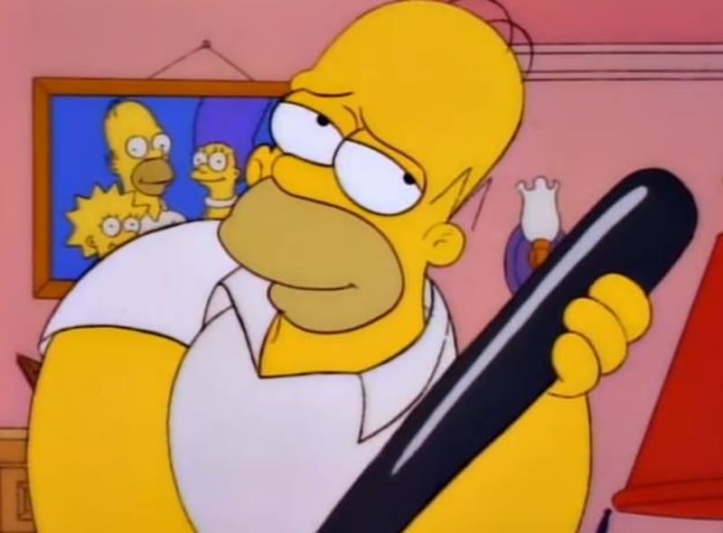 Homer je v ložnici poměrně "aktivní." Má dokonce i "speciální" den, zaměřený na tuto oblast, tzv. Whacking day = Den šoupání. A jednou takhle se ptá Marge, jestli si přeje, aby šoupal rychle, nebo pomalu. Marge odpoví pomalu... a pak rychle.