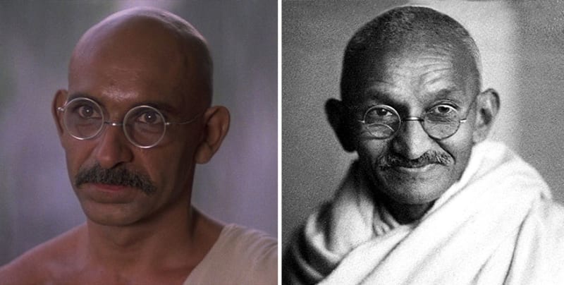Ben Kingsley jako Mahátma Gándhí ve fílmu Gándhí (1982)