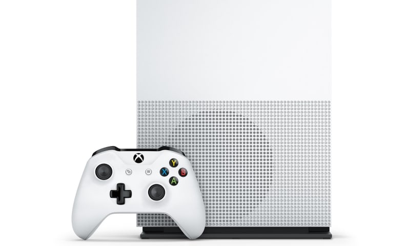 Mrkněte se na nový Xbox One S ze všech úhlů! 1