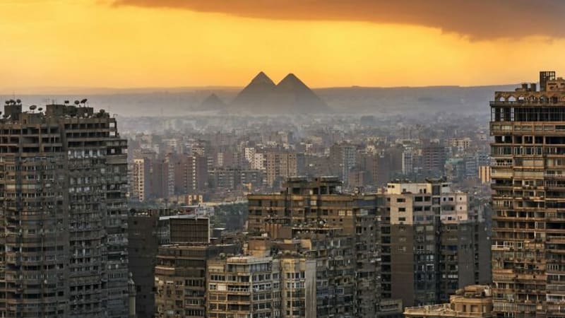 Káhira - slavná egyptská historie v apokalyptických kulisách