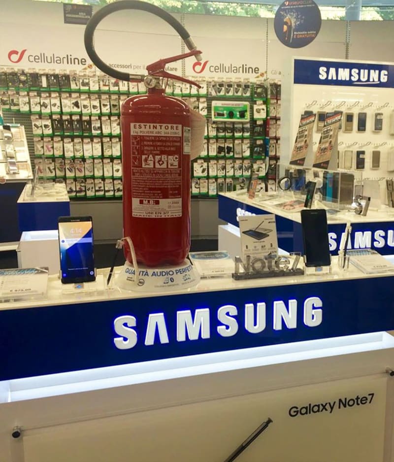 Vtipné reakce na vybuchující Samsung Galaxy Note 7 9