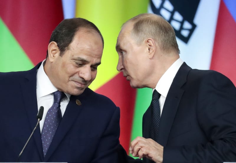 Egyptský prezident Abdal Fattáh Sísí s Vladimirem Putinem (24. 10. 2019)