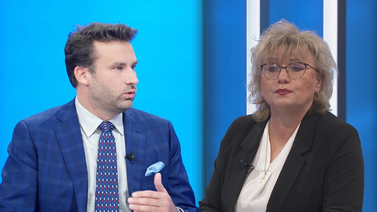 Michael Kohajda a Margita Balaštíková ve studiu CNN Prima NEWS