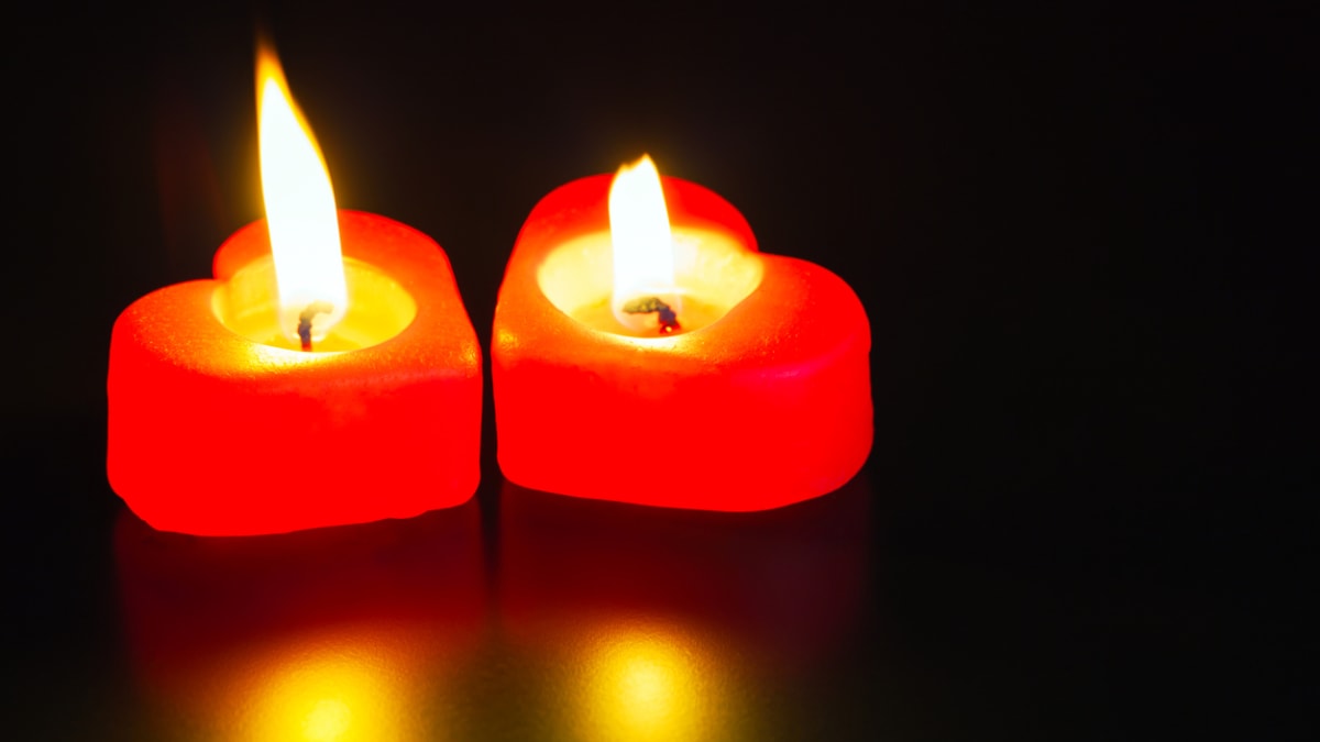 Dvě červené svíčky