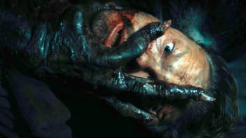 Krvavý hororový trailer ukazuje legendární monstrum řádící uprostřed oceánu
