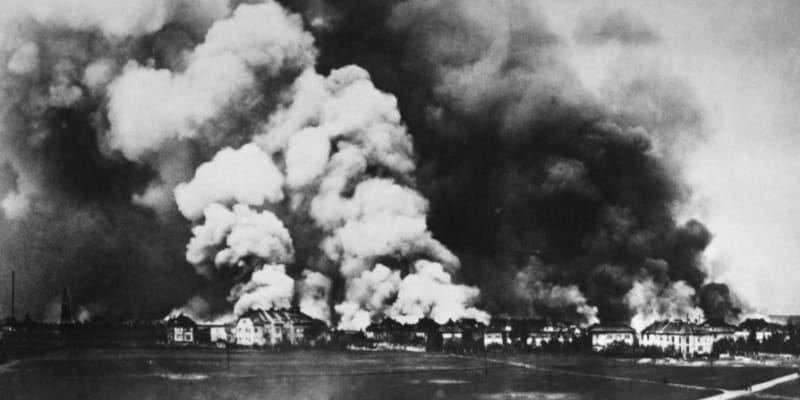 Škodovku se Spojencům povedlo vybombardovat až v dubnu 1945, takhle závod dopadl