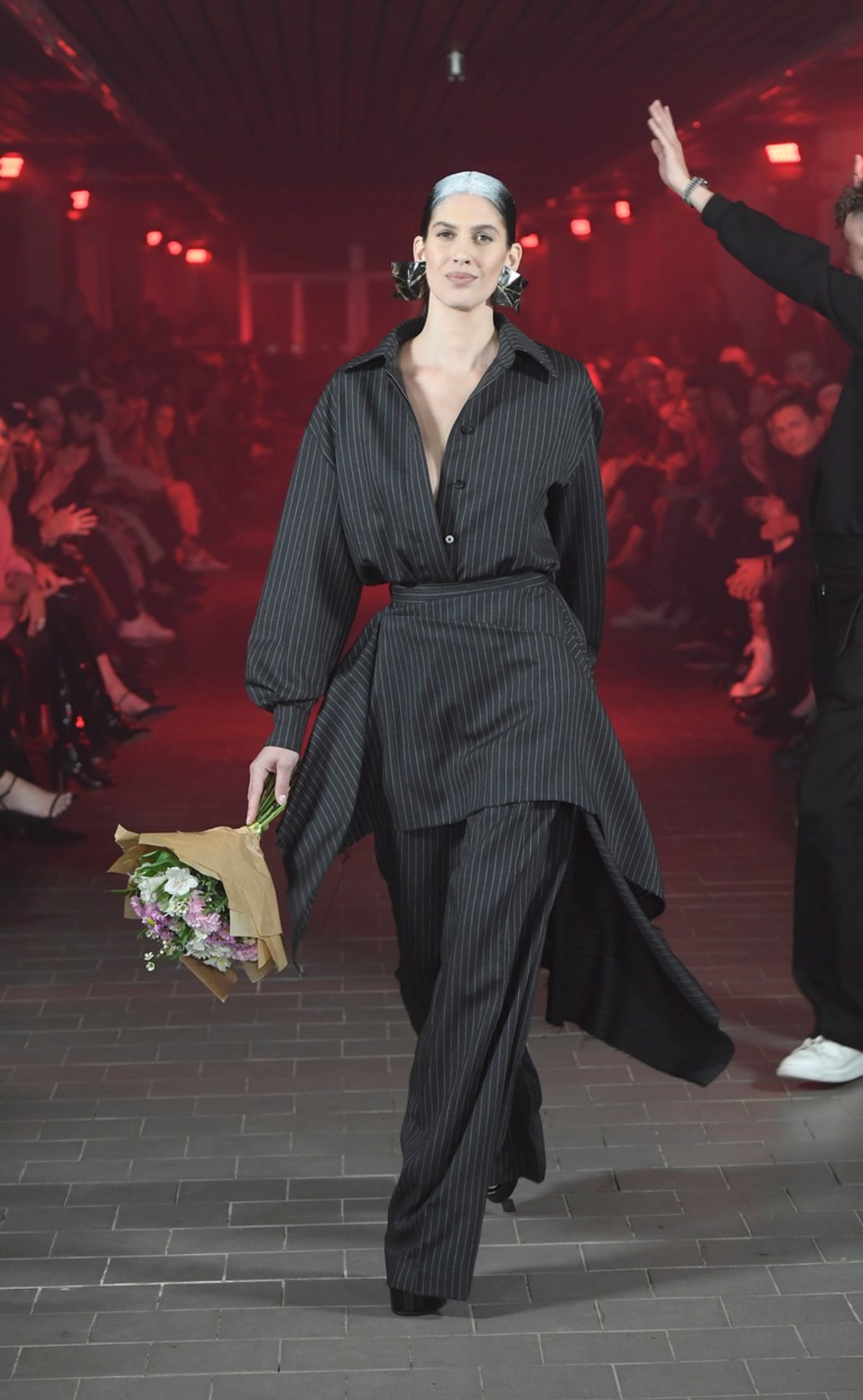 Modelka Aneta Vignerová se stala hlavní hvězdou přehlídky Michaela Kováčika, která se konala během Mercedes-Benz Prague Fashion Weeku.