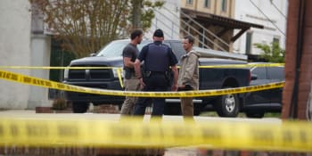 Nevinná střelba ze stříkací pistole skončila tragédií. Mladík v USA vypadl z auta a zemřel
