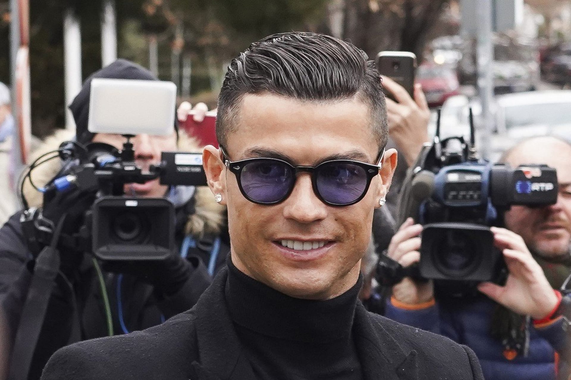 Ronaldo potrestán za daňové úniky