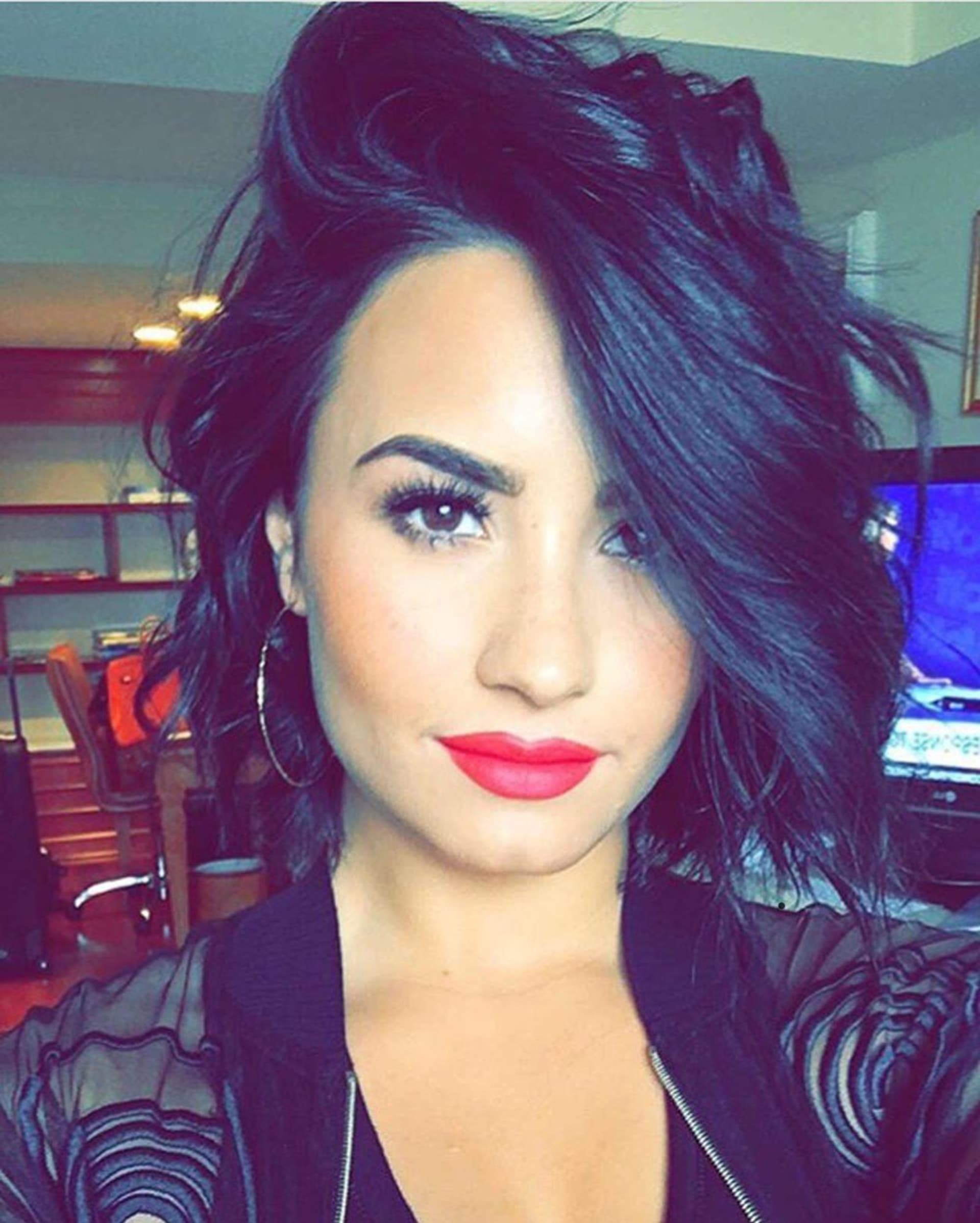 Demi Lovato skončila v nemocnici kvůli předávkování heroinem 2