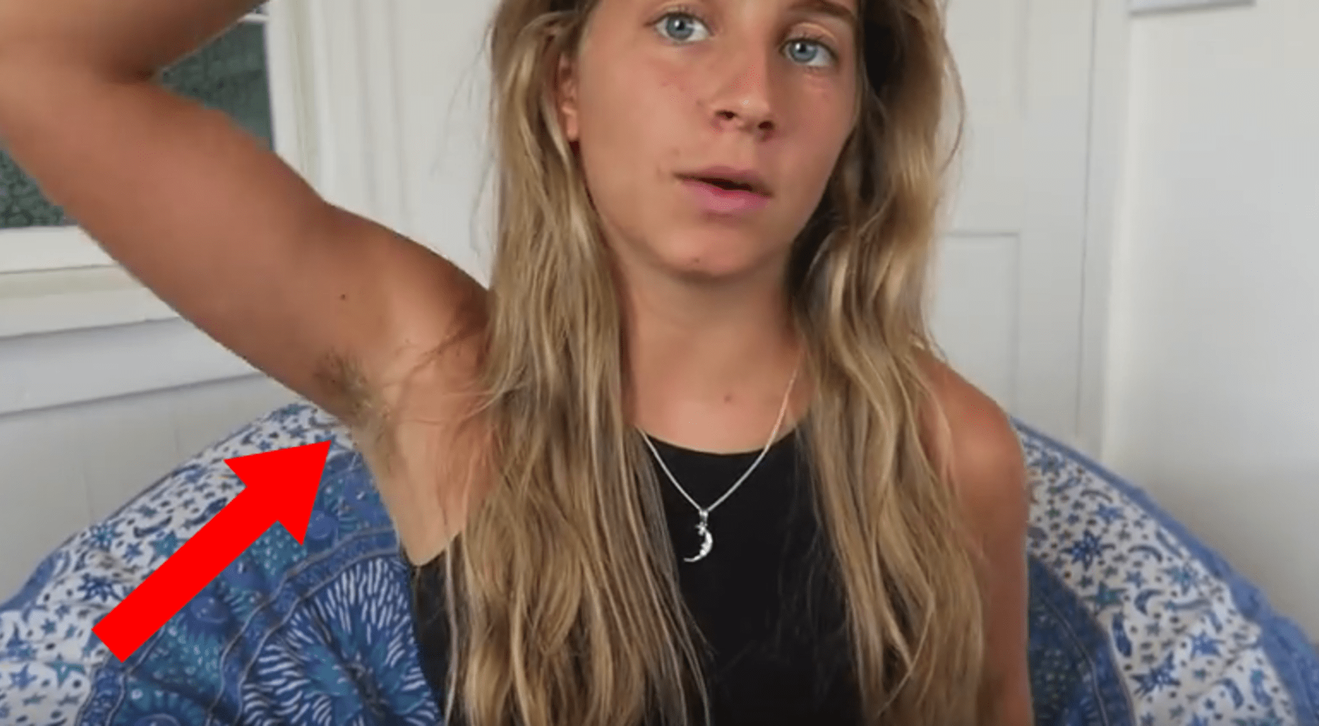 Youtuberka zkusila rok bez deodorantu