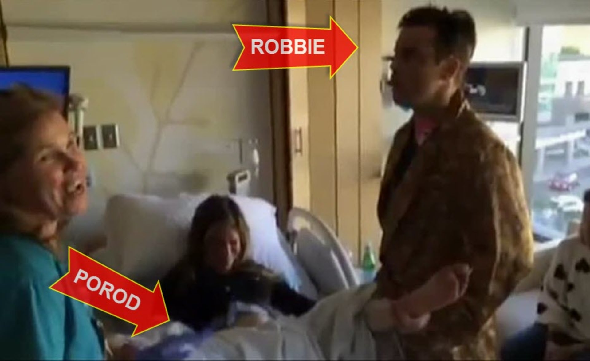 Video VIP zprávy: Robbie Williams pustil na internet záběry z porodu své manželky