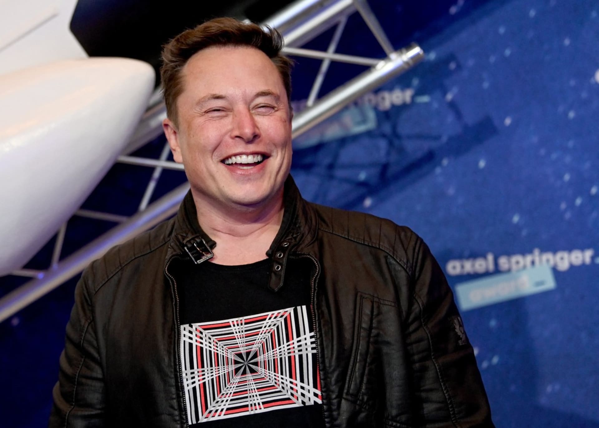 Koupí Elon Musk příště Coca-Colu? 1