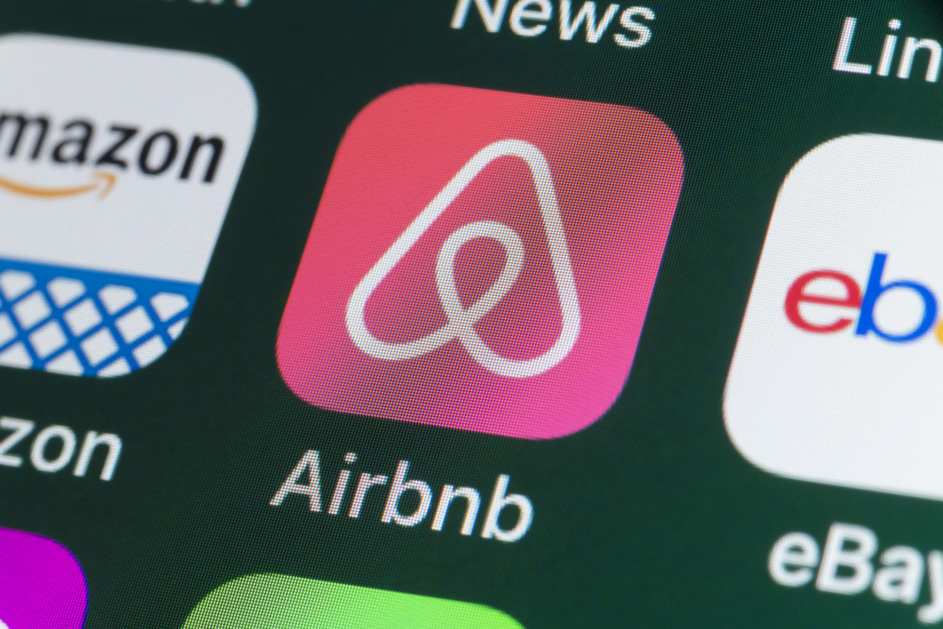 Pomoci můžete přes aplikace Airbnb