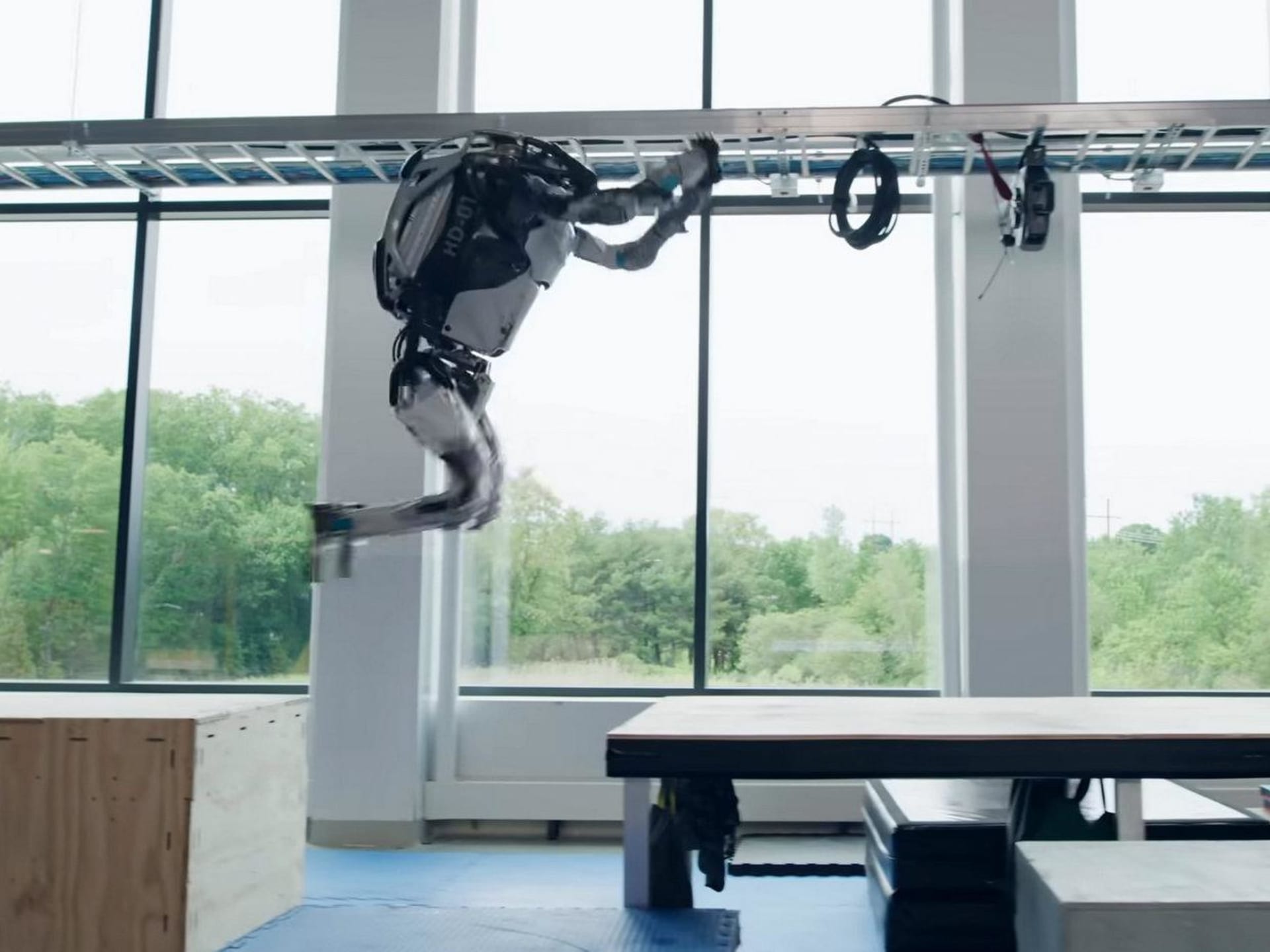 Vážně potřebujeme roboty, kteří umí parkour? 1