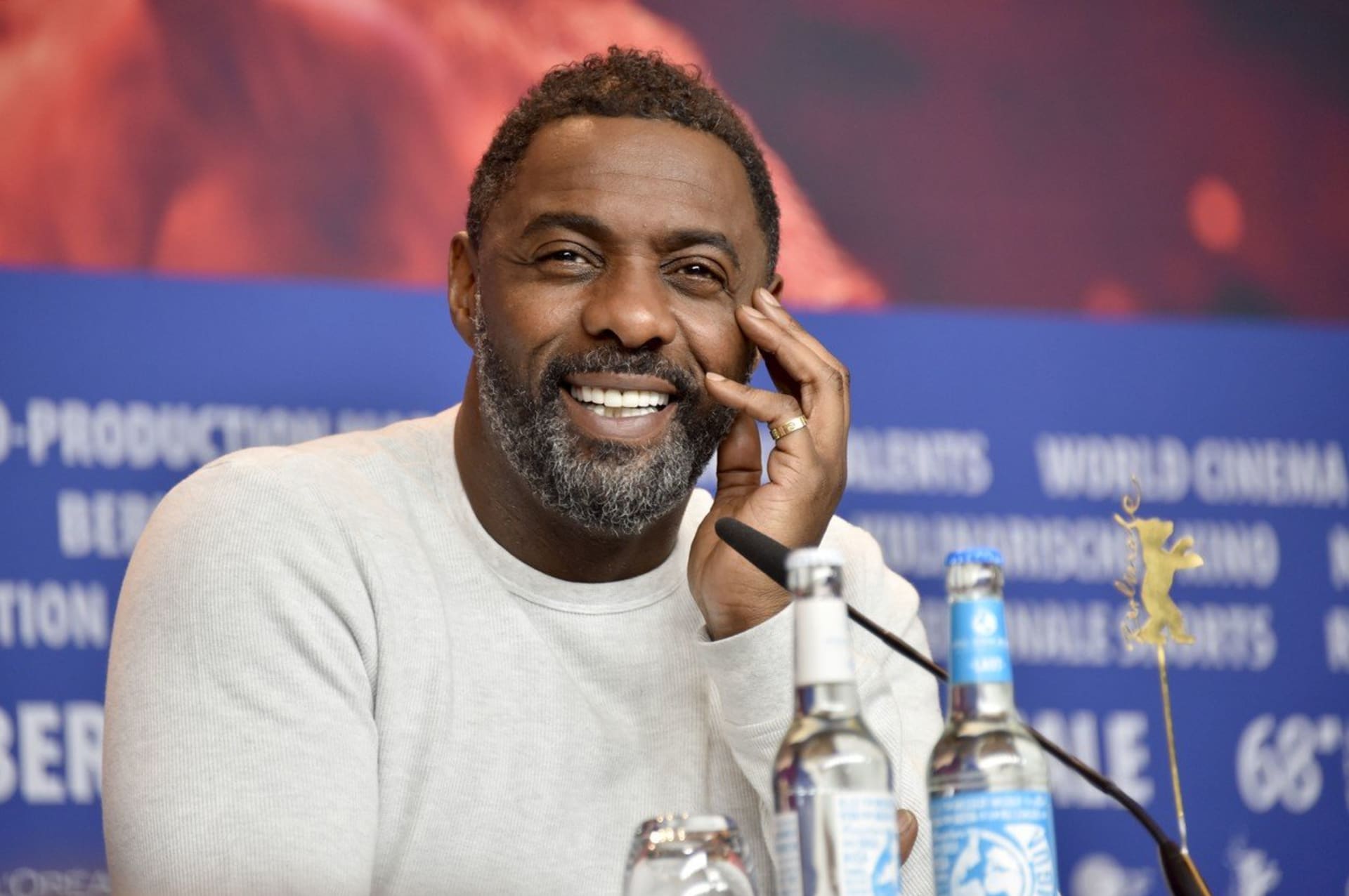 Idris Elba byl zvolen nejvíc sexy mužem světa 6