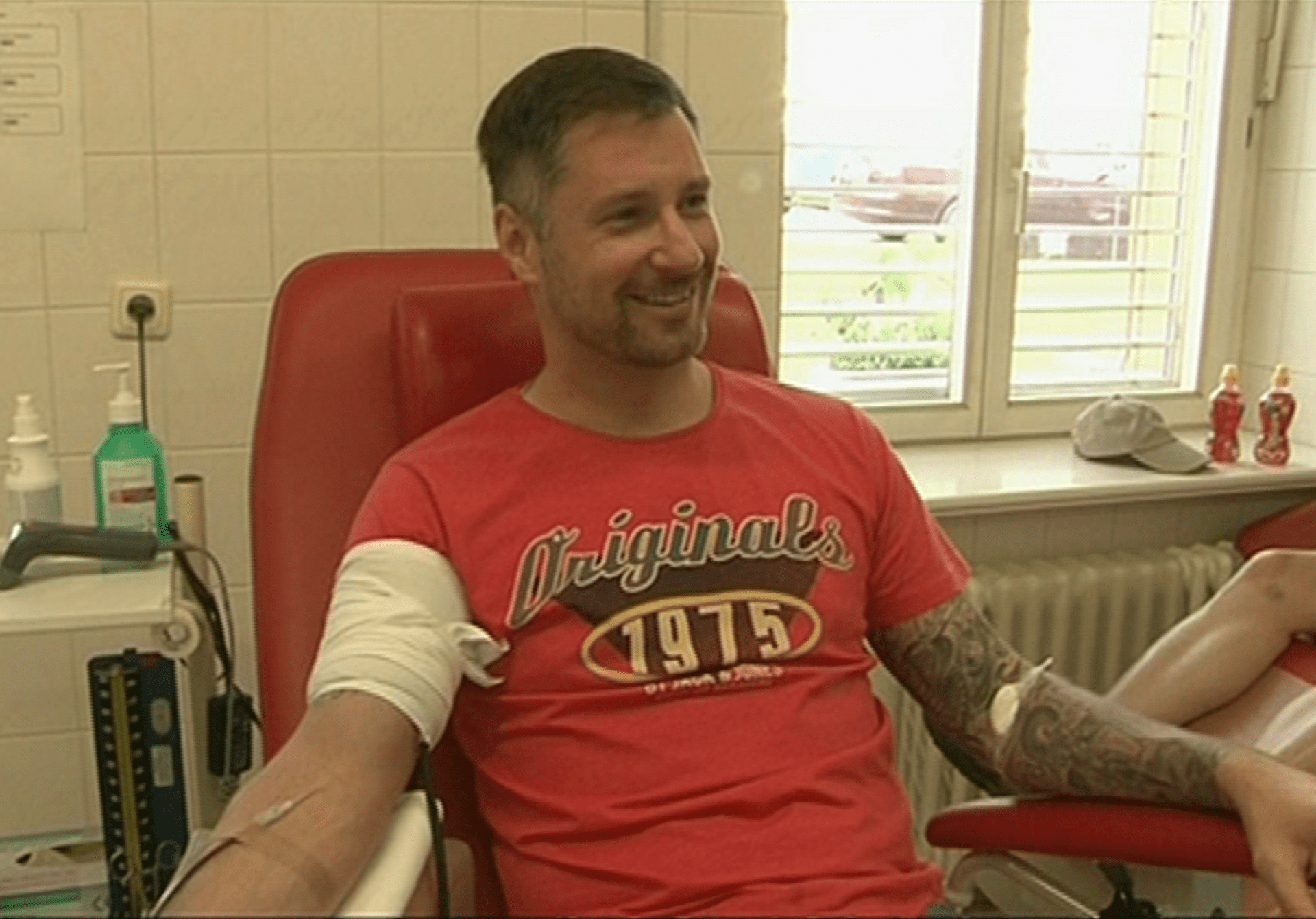Video VIP zprávy: Moderátor Petr Vágner je pravidelným dárcem krve